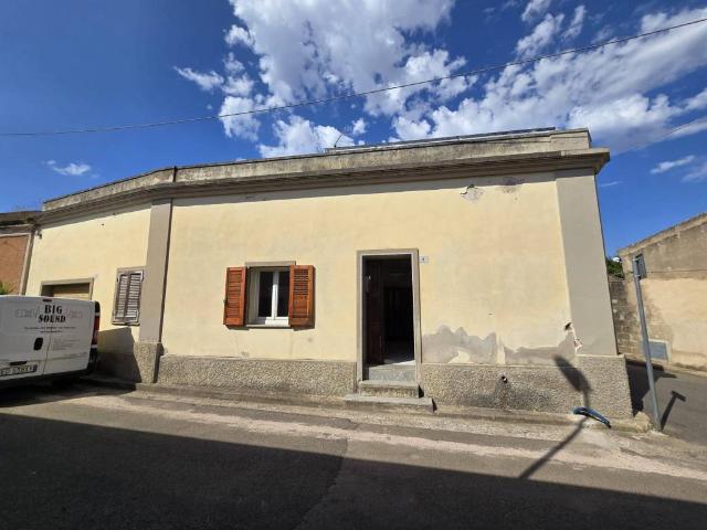 Villa Indipendente in vendita a Solarussa, Sardigna/Sardegna