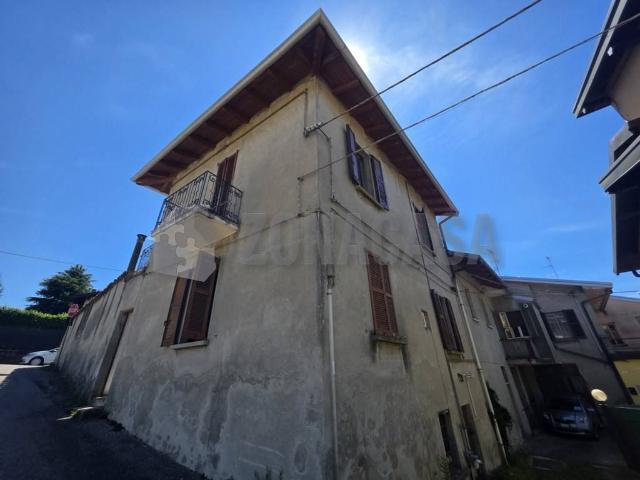 Villa Indipendente in vendita a Monte, Solbiate Arno