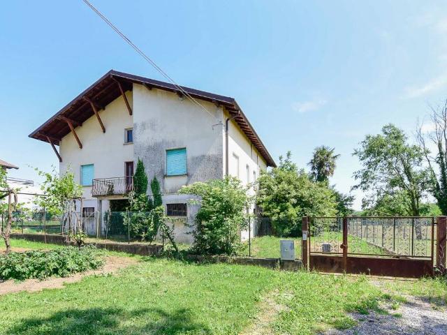 Villa Indipendente in vendita a Cagno, Solbiate con Cagno