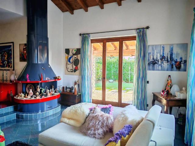 Villa Indipendente in vendita a Solbiate con Cagno, Cagno