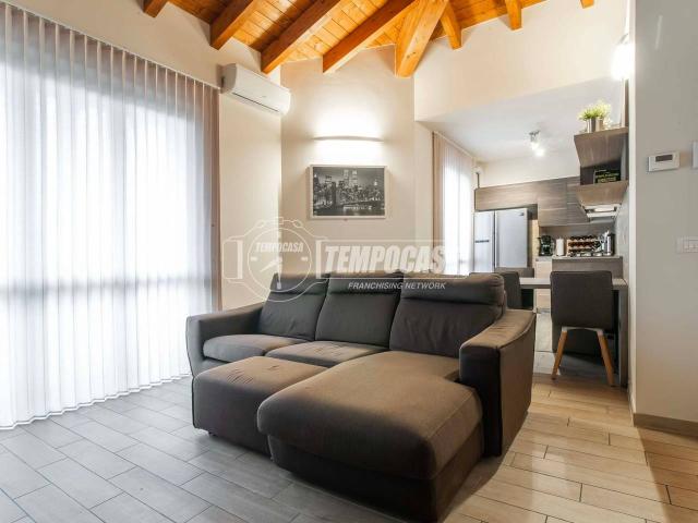 Villa Indipendente in vendita a Solbiate Olona, Varese