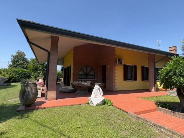 Villa Indipendente in vendita a Arteselle, Solesino
