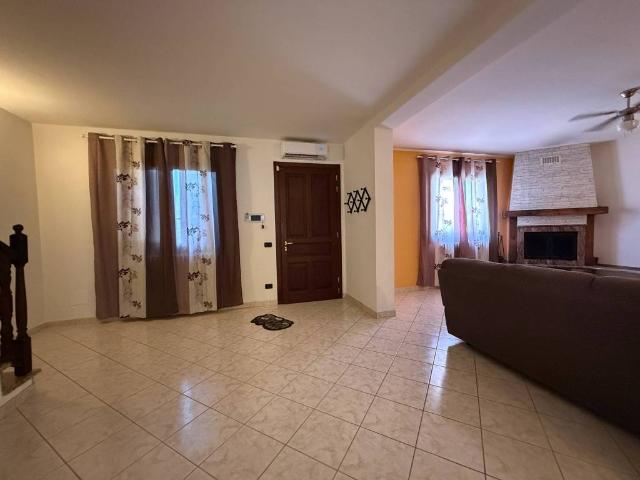 Villa Indipendente in vendita a Arteselle, Solesino
