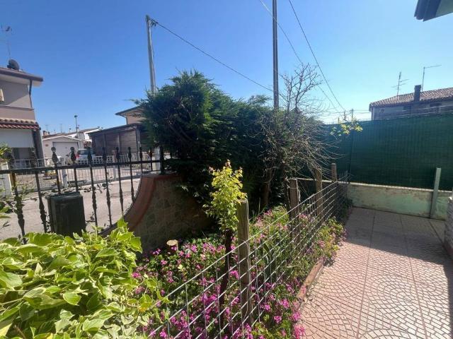 Villa Indipendente in vendita a Arteselle, Solesino