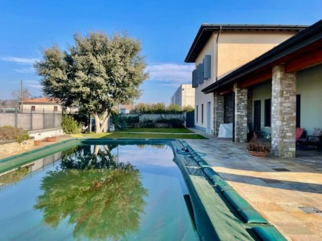 Villa Indipendente in vendita a Solferino, Lombardia
