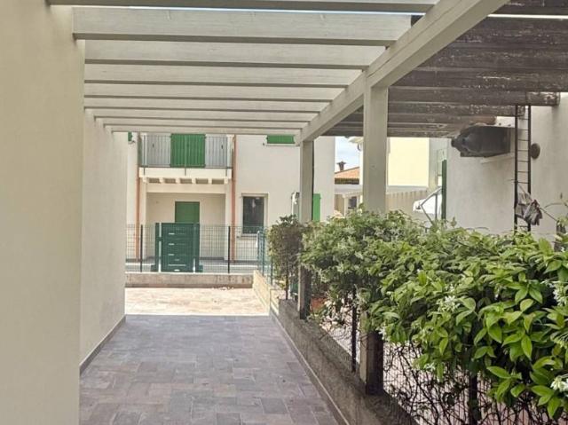 Villa Indipendente in vendita a Solferino, Lombardia