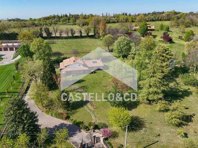 Villa Indipendente in vendita a Solferino, Lombardia