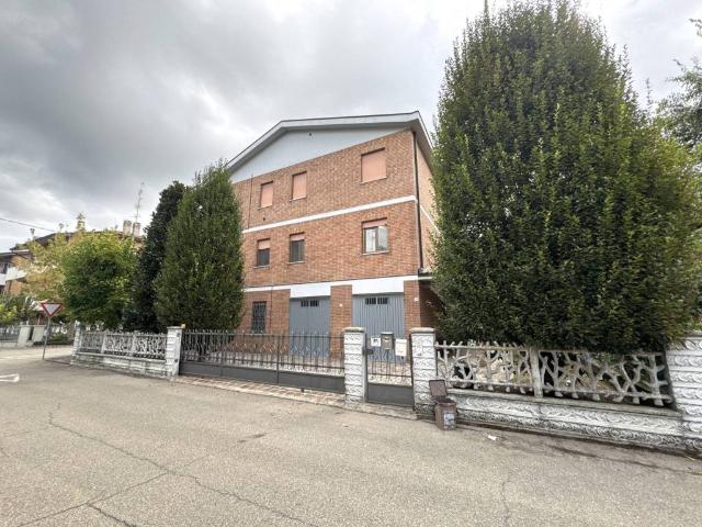 Villa Indipendente in vendita a La Corte, Soliera