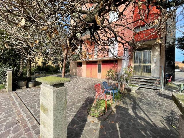 Villa Indipendente in vendita a Soliera, Modena