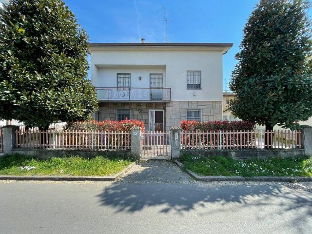 Villa Indipendente in vendita a Unione delle Terre d'Argine, Soliera