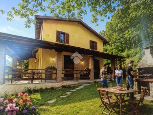 Villa Indipendente in vendita a Solignano, Reggio Emilia