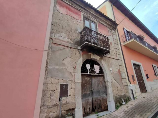 Villa Indipendente in vendita a Solopaca, Campania