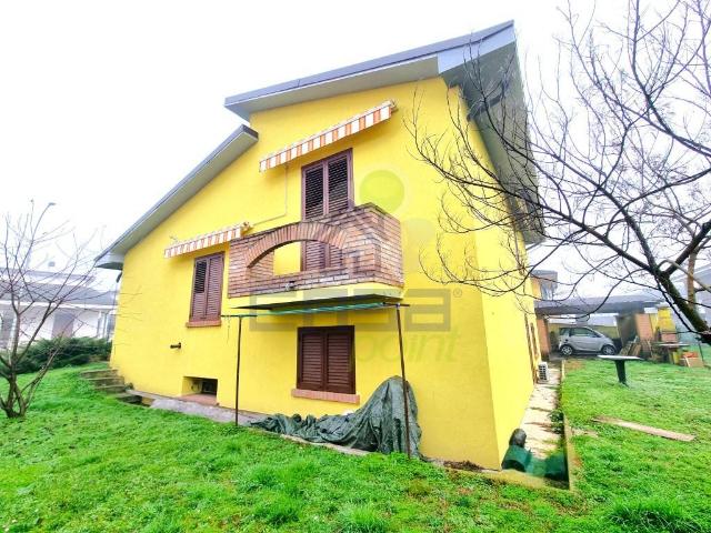 Villa Indipendente in vendita a Somaglia, Lombardia