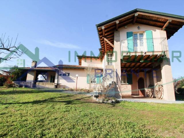 Villa Indipendente in vendita a Somma Lombardo, Lombardia
