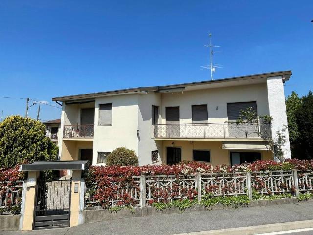 Villa Indipendente in vendita a Somma Lombardo, Lombardia