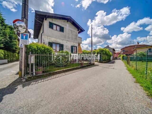 Villa Indipendente in vendita a Mezzana, Somma Lombardo