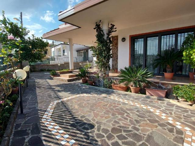 Villa Indipendente in vendita a Borgo Casamale, Somma Vesuviana
