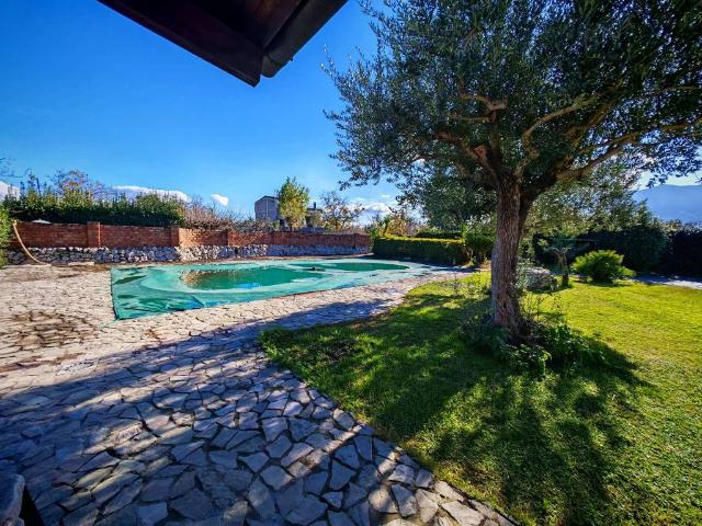 Villa Indipendente in vendita a San Sossio, Somma Vesuviana
