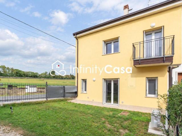 Villa Indipendente in vendita a Sommacampagna, Verona