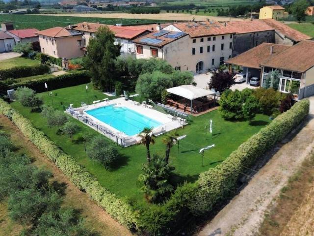 Villa Indipendente in vendita a Sommacampagna, Veneto