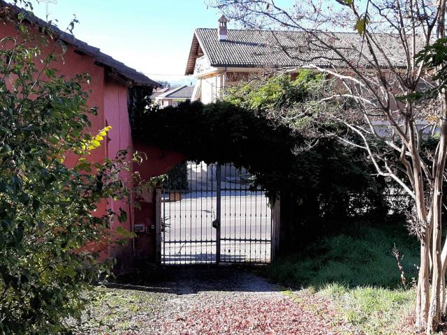 Villa Indipendente in vendita a Sommariva del Bosco, Piemonte