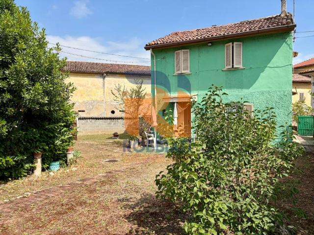 Villa Indipendente in vendita a Sommo, Lombardia