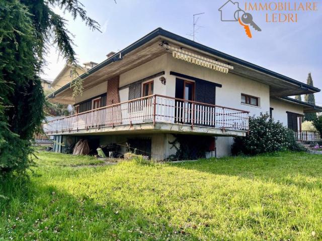 Villa Indipendente in vendita a Palazzolo, Sona