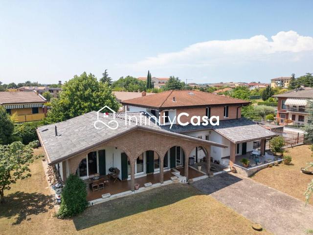 Villa Indipendente in vendita a Sona, Veneto