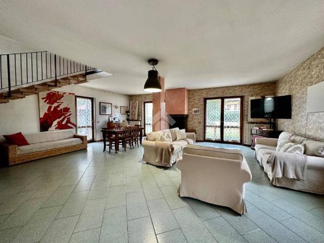 Villa Indipendente in vendita a Sona, Veneto