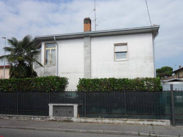 Villa Indipendente in vendita a Soncino, Lombardia