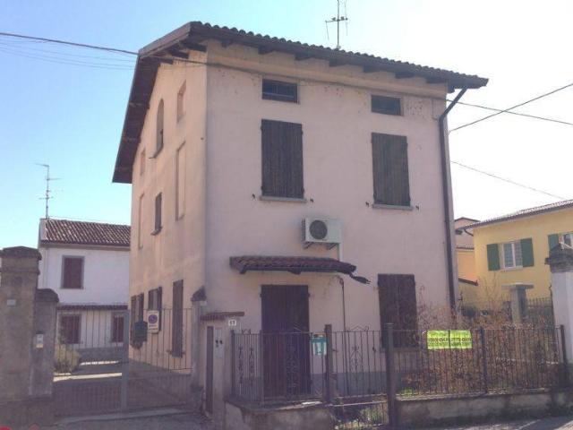 Villa Indipendente in vendita a Soncino, Lombardia