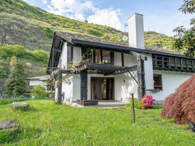 Villa Indipendente in vendita a Castellina, Sondrio