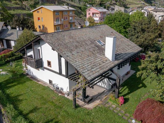 Villa Indipendente in vendita a Castellina, Sondrio