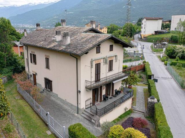 Villa Indipendente in vendita a Sondrio, Lombardia