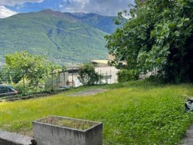 Villa Indipendente in vendita a Sondrio, Lombardia