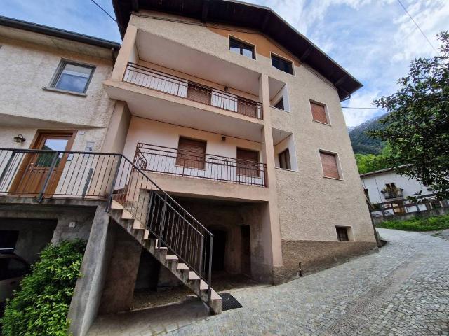 Villa Indipendente in vendita a Comunità montana della valle Camonica, Sonico