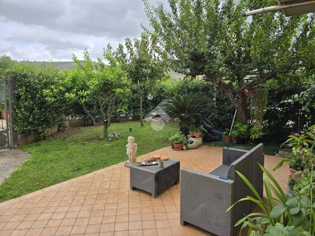 Villa Indipendente in vendita a Sonnino, Lazio