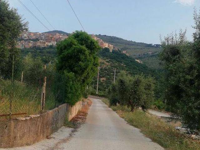 Villa Indipendente in vendita a Sonnino, Lazio