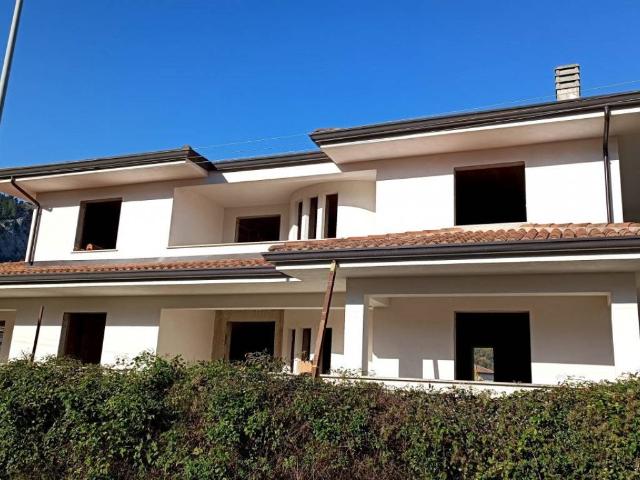 Villa Indipendente in vendita a Sora, Lazio