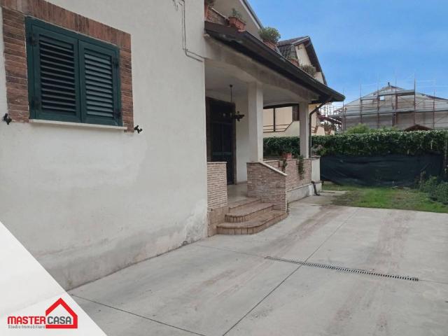 Villa Indipendente in vendita a Sora, Frosinone