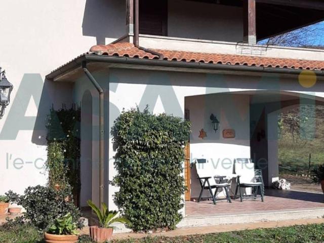 Villa Indipendente in vendita a Unione di Comuni Montani Colline del Fiora, Sorano