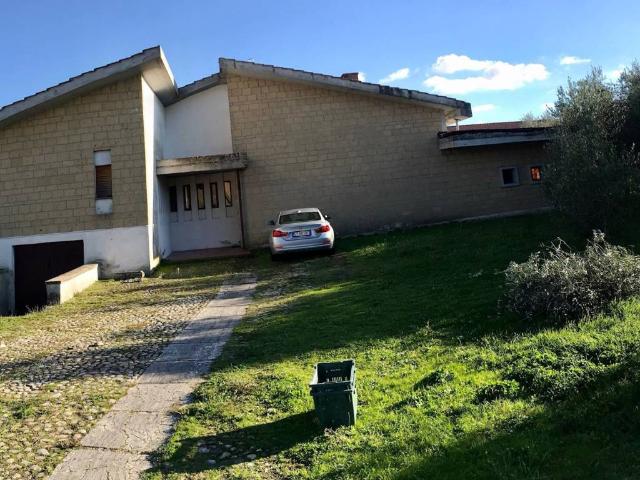 Villa Indipendente in vendita a Unione di Comuni Montani Colline del Fiora, Sorano