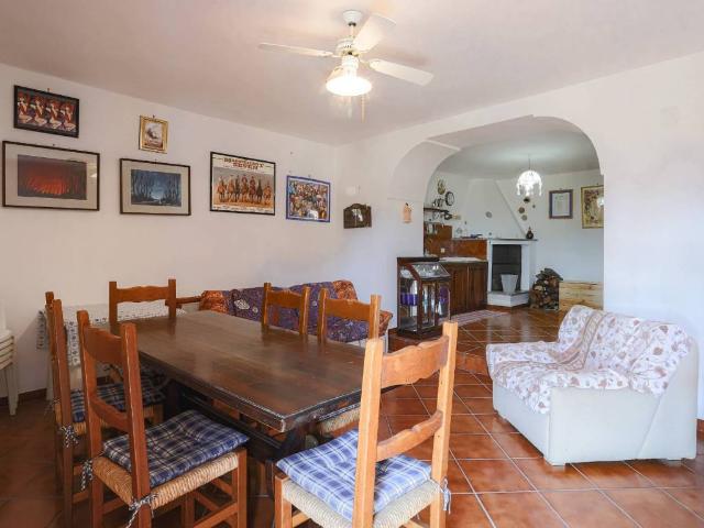 Villa Indipendente in vendita a Unione di Comuni Montani Colline del Fiora, Sorano
