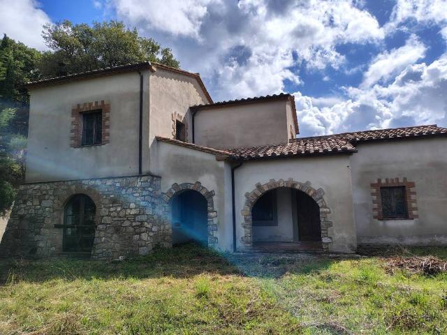 Villa Indipendente in vendita a Unione di Comuni Montani Colline del Fiora, Sorano