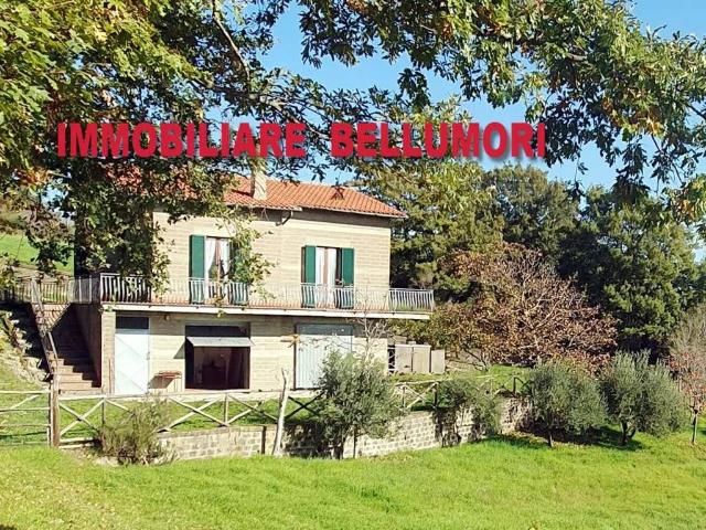 Villa Indipendente in vendita a Unione di Comuni Montani Colline del Fiora, Sorano