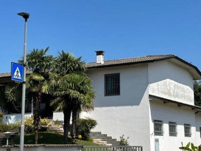 Villa Indipendente in vendita a Soresina, Lombardia