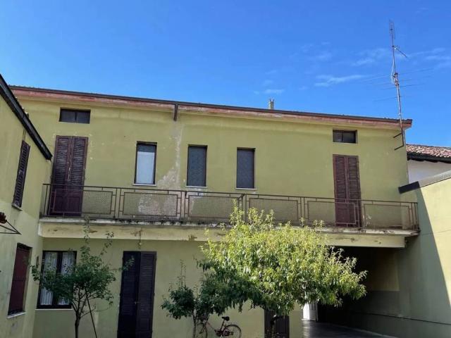 Villa Indipendente in vendita a Soresina, Lombardia