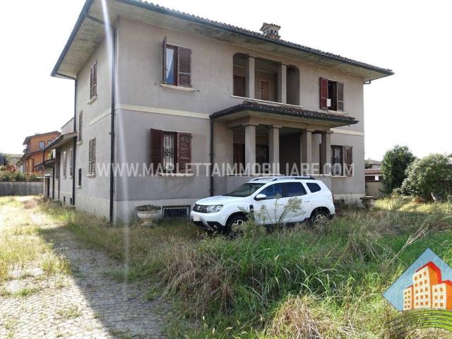 Villa Indipendente in vendita a Soresina, Lombardia