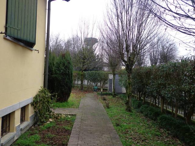 Villa Indipendente in vendita a Soresina, Lombardia
