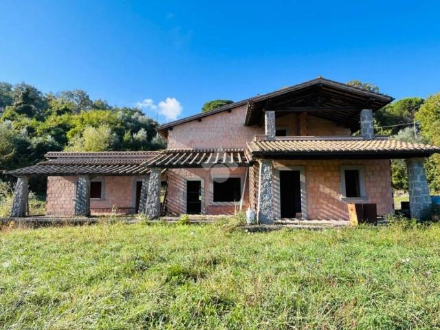Villa Indipendente in vendita a Soriano Nel Cimino, Lazio